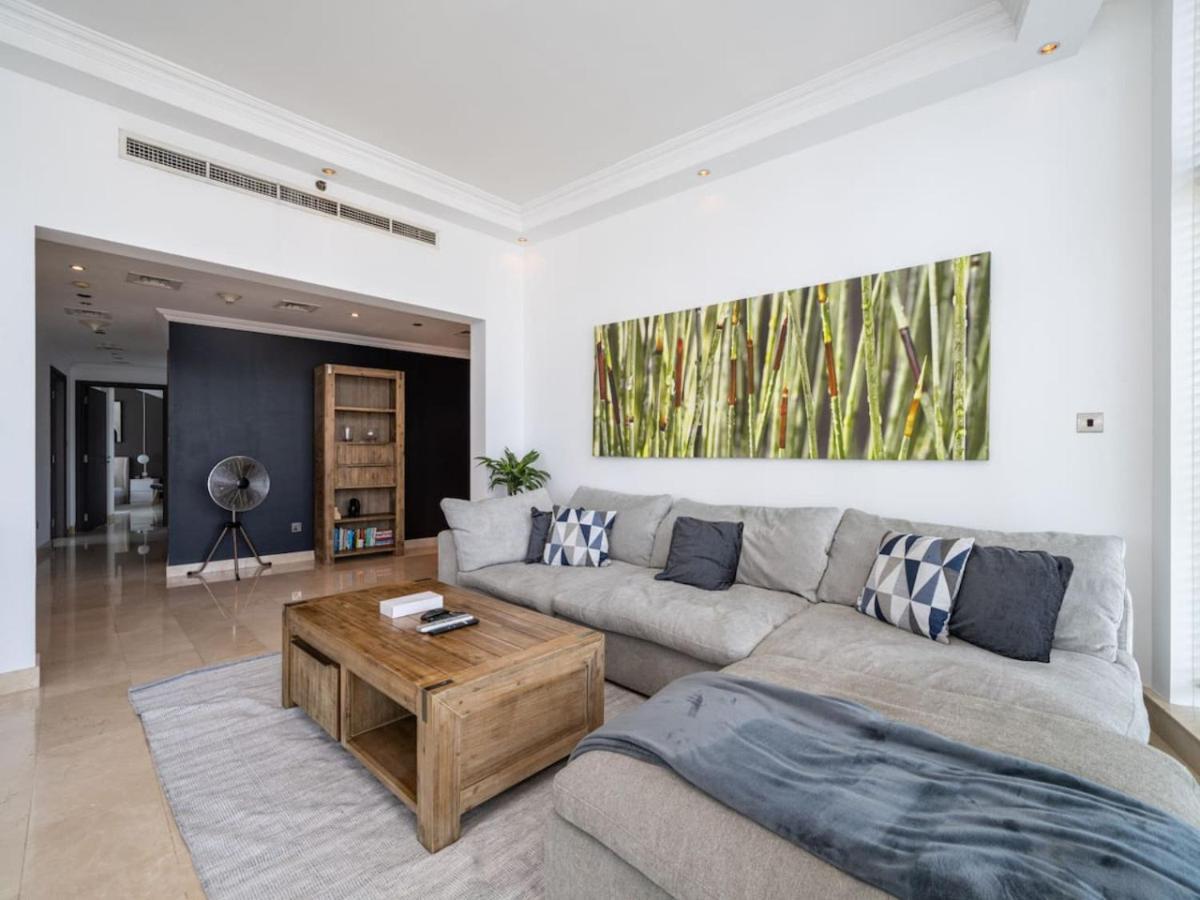 Luxury 2 Bed With Private Bar And Full Marina View
